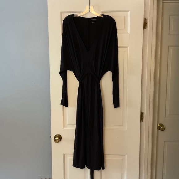 Universal Standard Wrap Front Dress Black Modal Stretch Made In Peru M 18 20 - Picture 1 of 8